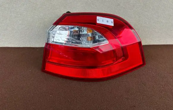 KIA Rio Rear/tail lights 92402-1W2