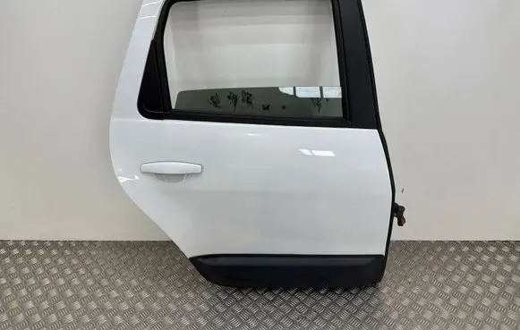 Dacia Duster Rear door