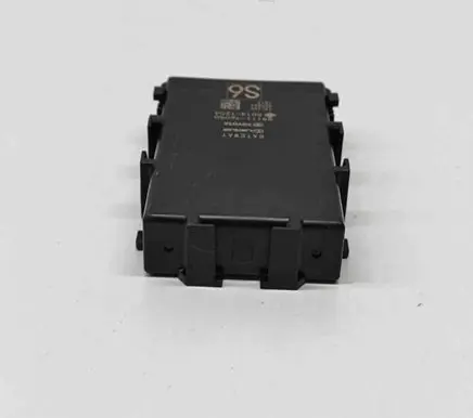 Lexus ES 250 - 300 - 330 Gateway control module 50141204 8911176050