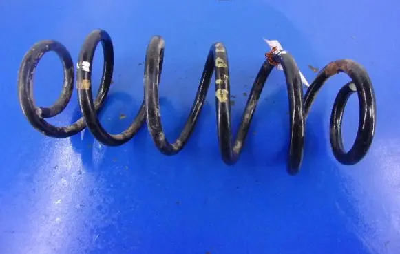 Audi A4 S4 B5 8D Front coil spring