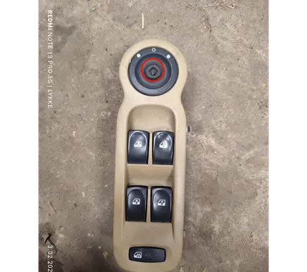 Renault Modus Electric window control switch 8200417850