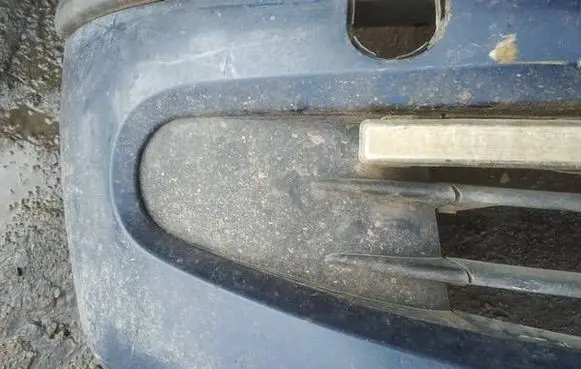 Renault Modus Front bumper lower grill 