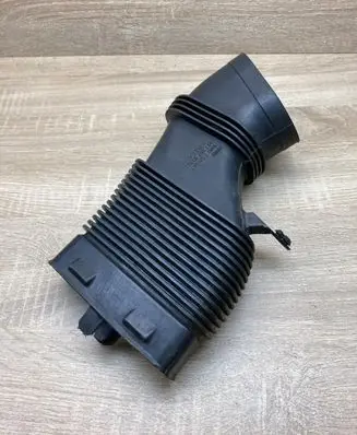 BMW 5 E60 E61 Air intake hose/pipe 7571467 147267