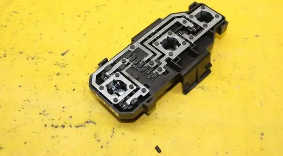 Audi A6 Allroad C5 Tail light bulb cover holder