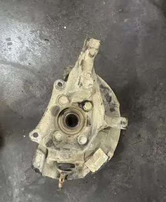 Volvo V70 Front wheel hub spindle knuckle