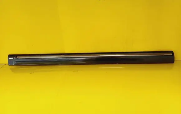 Front door trim (molding)