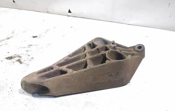 Opel Vectra B Gearbox mounting bracket 90497235 24494
