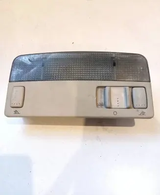 Volkswagen PASSAT B5 Front seat light 3B0947105