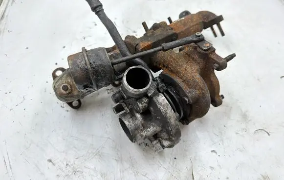 Audi A4 S4 B5 8D Turbo 028145702