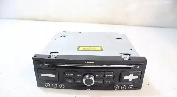 Citroen C4 II Radio/GPS head unit trim 