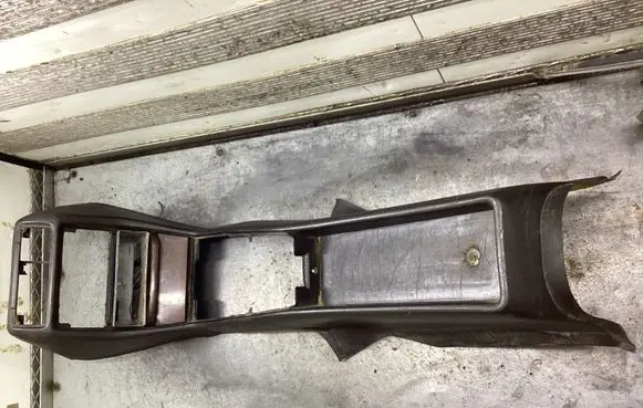 Mercedes-Benz W123 Center console 