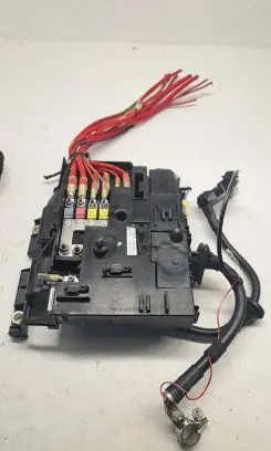 Volkswagen Touareg II Fuse module 7P0937548F