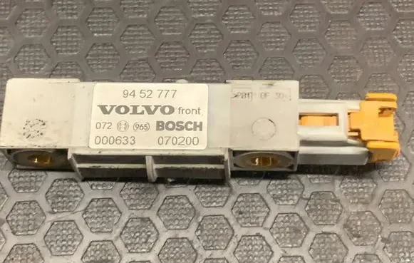 Volvo S80 Airbag deployment crash/impact sensor 9452777 070200 000633