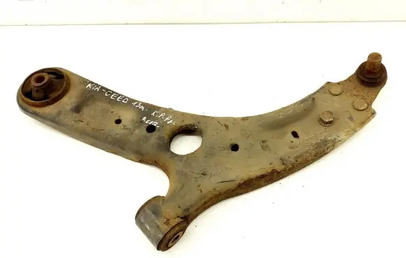 KIA Ceed Front lower control arm/wishbone