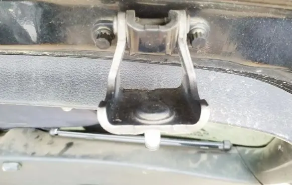 Volkswagen Golf VI Tailgate/trunk/boot hinge