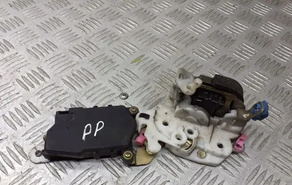 Subaru Forester SF Front door lock