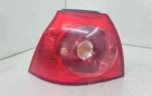 Volkswagen Golf V Rear/tail lights 1K6945095E