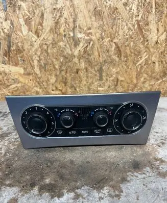 Mercedes-Benz C W203 Climate control unit A2038303185 9140010522