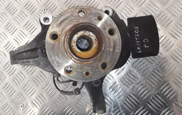 Renault Latitude (L70) Front wheel hub 400140006R