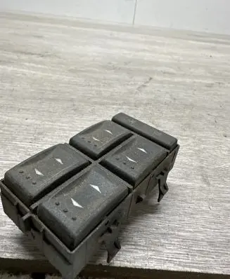 Ford Mondeo Mk III Electric window control switch 1S7T14A132BD 03163451