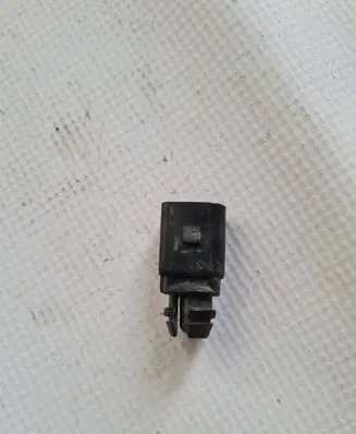 Volkswagen PASSAT B6 Outside/exterior temperature sensor 8Z0820535