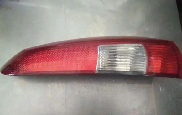 Volvo V70 Rear/tail lights 9154494