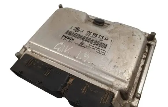 Volkswagen Golf IV Engine control unit/module 038906019KP 0281011191