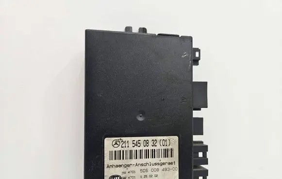 Mercedes-Benz E W211 Tow bar trailer control unit/module 2115450832 5DS00849300