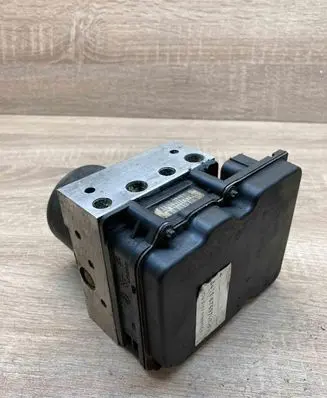 BMW 5 E60 E61 ABS Pump 6769703 6769705 6758743