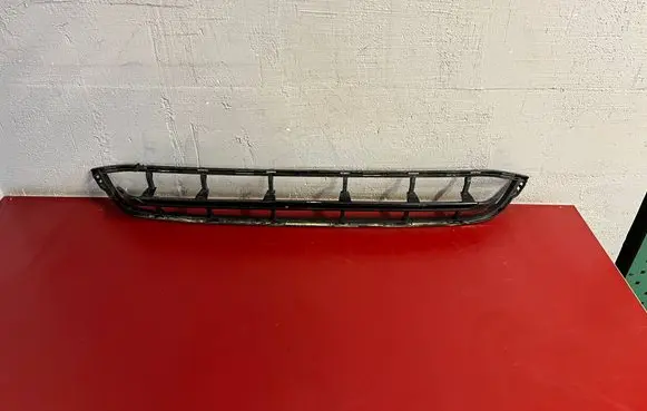 BMW X3 G01 Front bumper lower grill 7399898