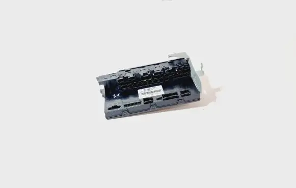 Mercedes-Benz E W211 Fuse module 2115455601 5DK008047 5DK00804757