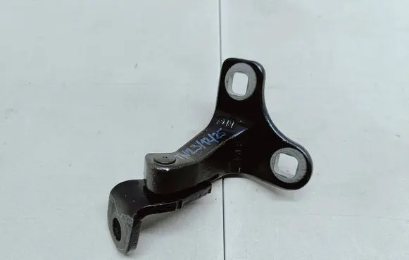 Tesla Model Y Rear door lower hinge 1626078-00-C TN23-12-25 240725