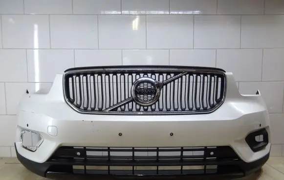 Volvo XC40 Front bumper 31449359