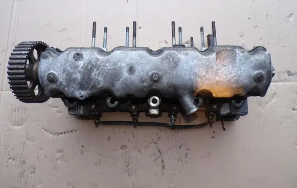 Engine head
