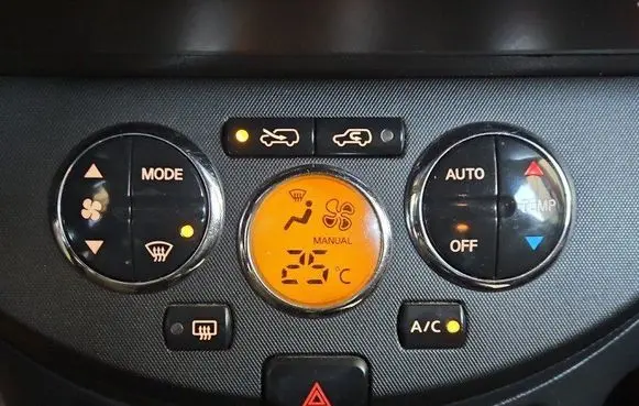 Nissan Note (E11) Climate control/heater control trim 275009U11A IMPRK1414714