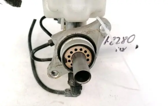 Subaru Forester SG Master brake cylinder