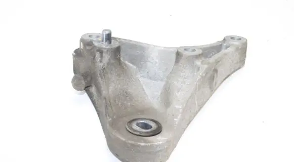 Opel Mokka Gearbox mounting bracket 96983905