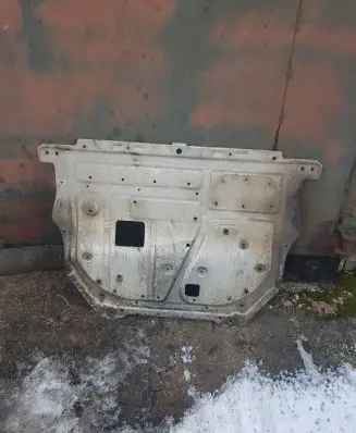 Volkswagen Eos Engine splash shield/under tray