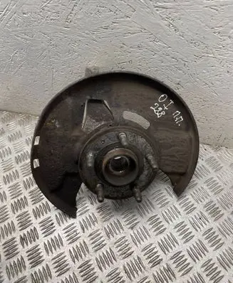 Opel Insignia A Front wheel hub 