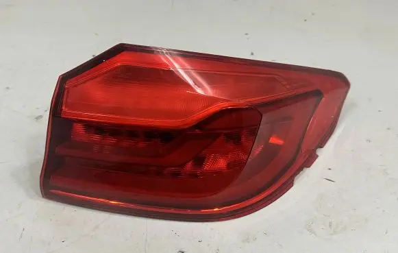 BMW 5 G30 G31 Rear/tail lights 7376470