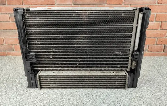 BMW 3 E90 E91 Coolant radiator 7812913