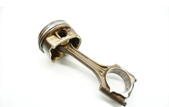 Skoda Octavia Mk2 (1Z) Piston with connecting rod 