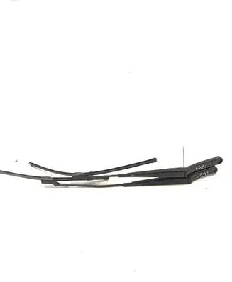 Volkswagen PASSAT B6 Front wiper blade arm 74560