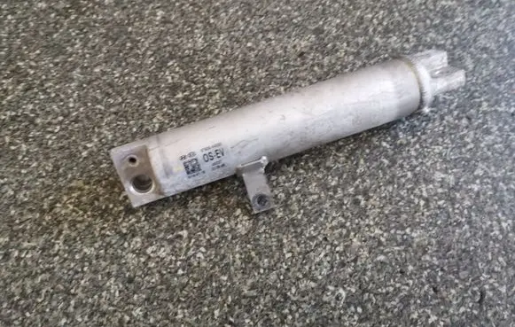 Hyundai Kona I Air conditioning (A/C) air dryer 97606K4500