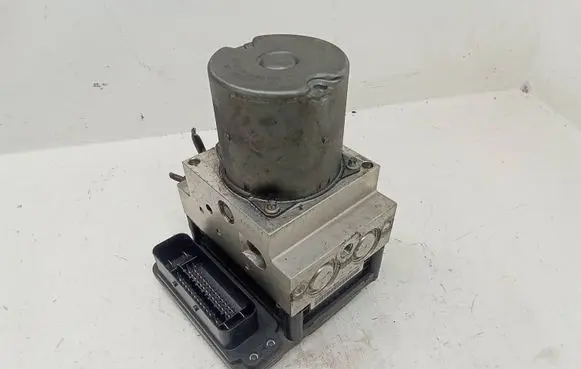 Mercedes-Benz CLS C219 ABS Pump A2114313712 0265250305 0130108129