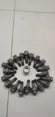 Peugeot 308 Nuts/bolts 