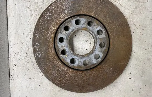 Volkswagen PASSAT B5 Front brake disc