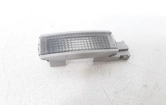 Volkswagen PASSAT B5.5 Other interior light 3B0947113