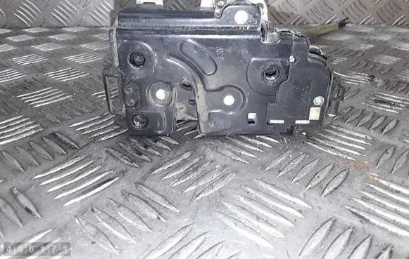 Seat Toledo II (1M) Front door lock c3b1837015a