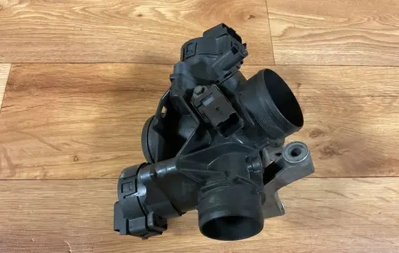 Peugeot 308 Throttle valve 9655971780